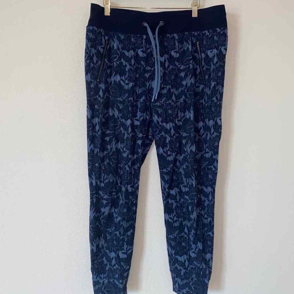 Athleta Trekkie North blue floral joggers - Picture 2 of 3